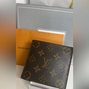Louis Vuitton Monogram Bifold Wallet - Brown with Gold Monogram